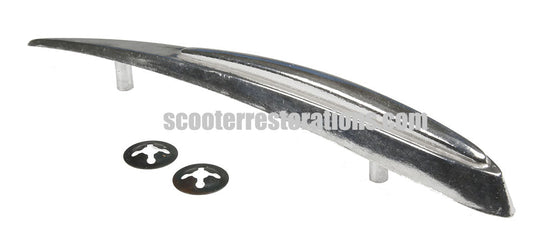 Vespa Front Mudguard Crest (50 90 125) FA Italia