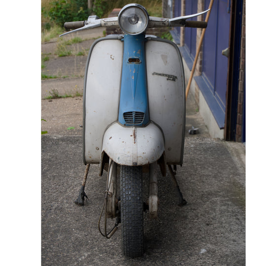 Lambretta LI150 Series 3 Scooter (Innocenti) White/Blue (1963)