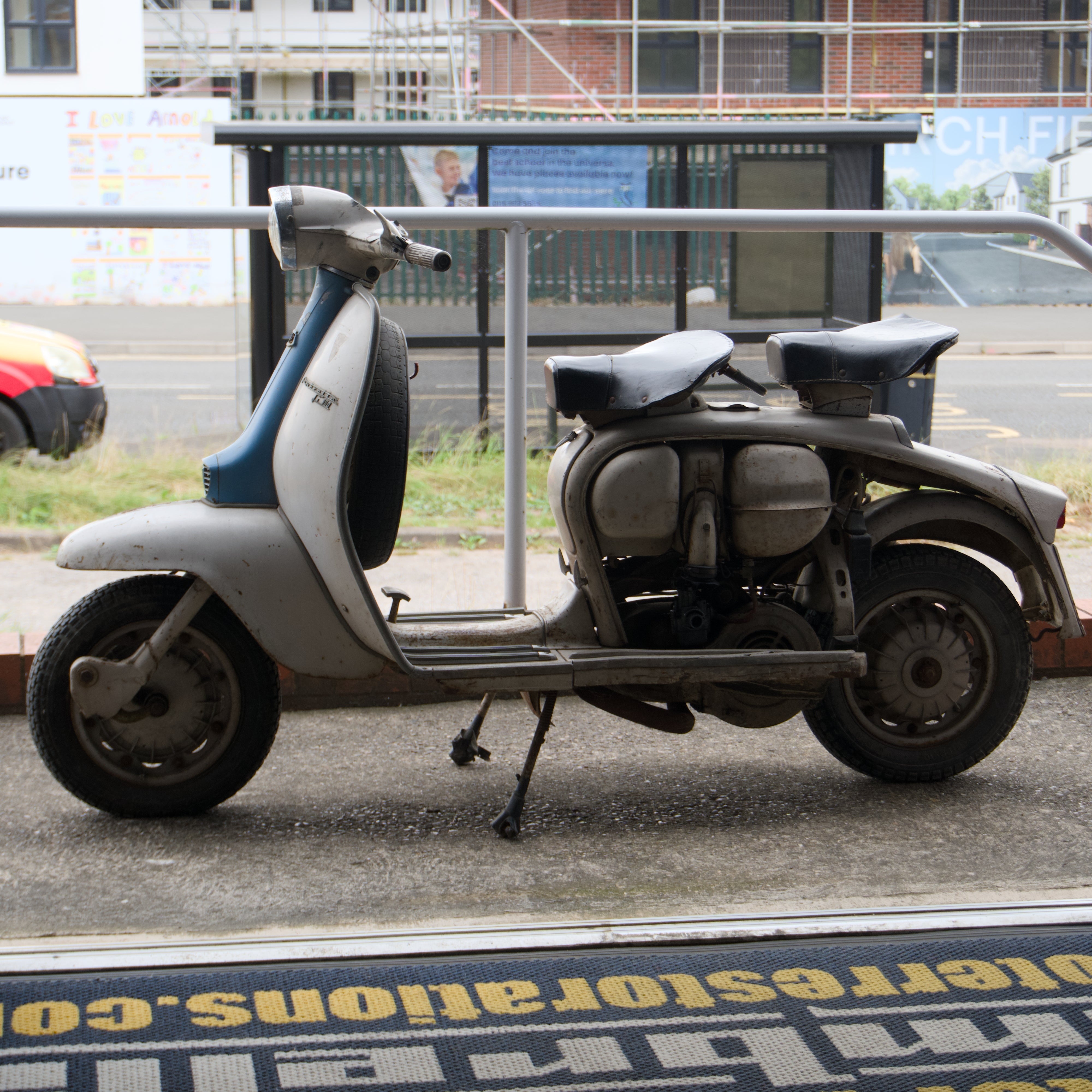 Lambretta LI150 Series Scooter (Innocenti) White/Blue (1963