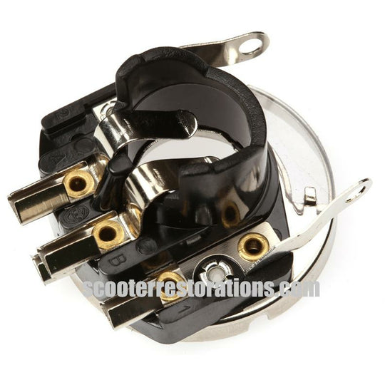 Series 1 & 2 Headlamp Bulb Holder (Italian)