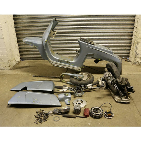 Lambretta J-50 Scooter (Innocenti) Blue (Semi-Complete-Disassembled)