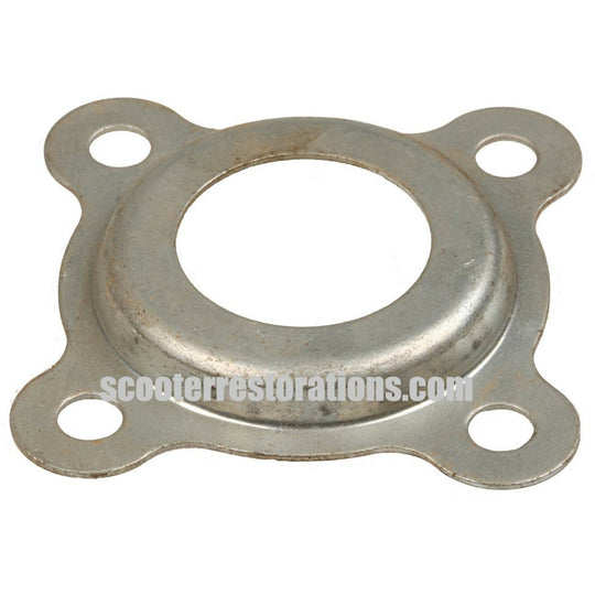 175LI 3-Wheeler Oil Seal Retaining Plate (Innocenti)