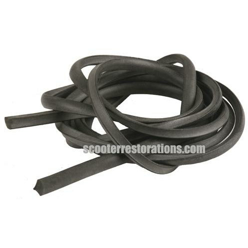 Vikram 410 3-Wheeler Windscreen Rubber Finisher (SIL)