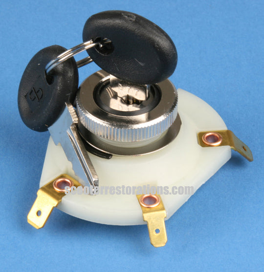 Vespa Handlebar Ignition Switch with Keys (P125X P150X P200E)